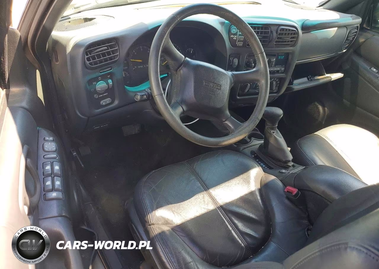 2000 GMC Jimmy - Envoy VIN:1GKDT13W8Y2337275 - 8