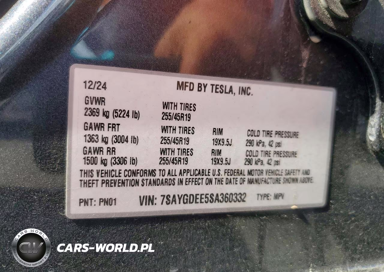 2025 Tesla Model Y VIN:7SAYGDEE5SA360332 - 13
