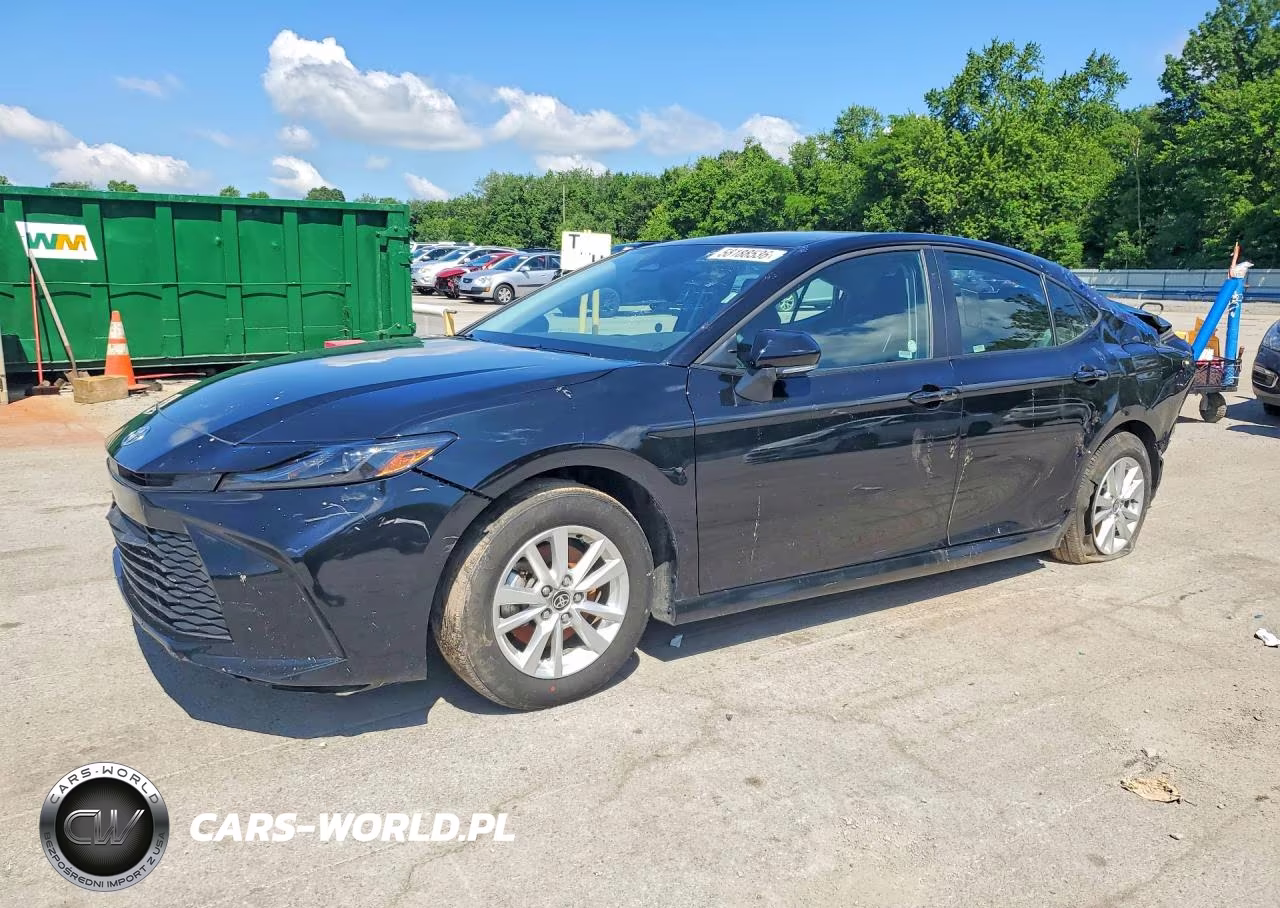 2025 Toyota Camry Le – zdjęcie 1 z 12