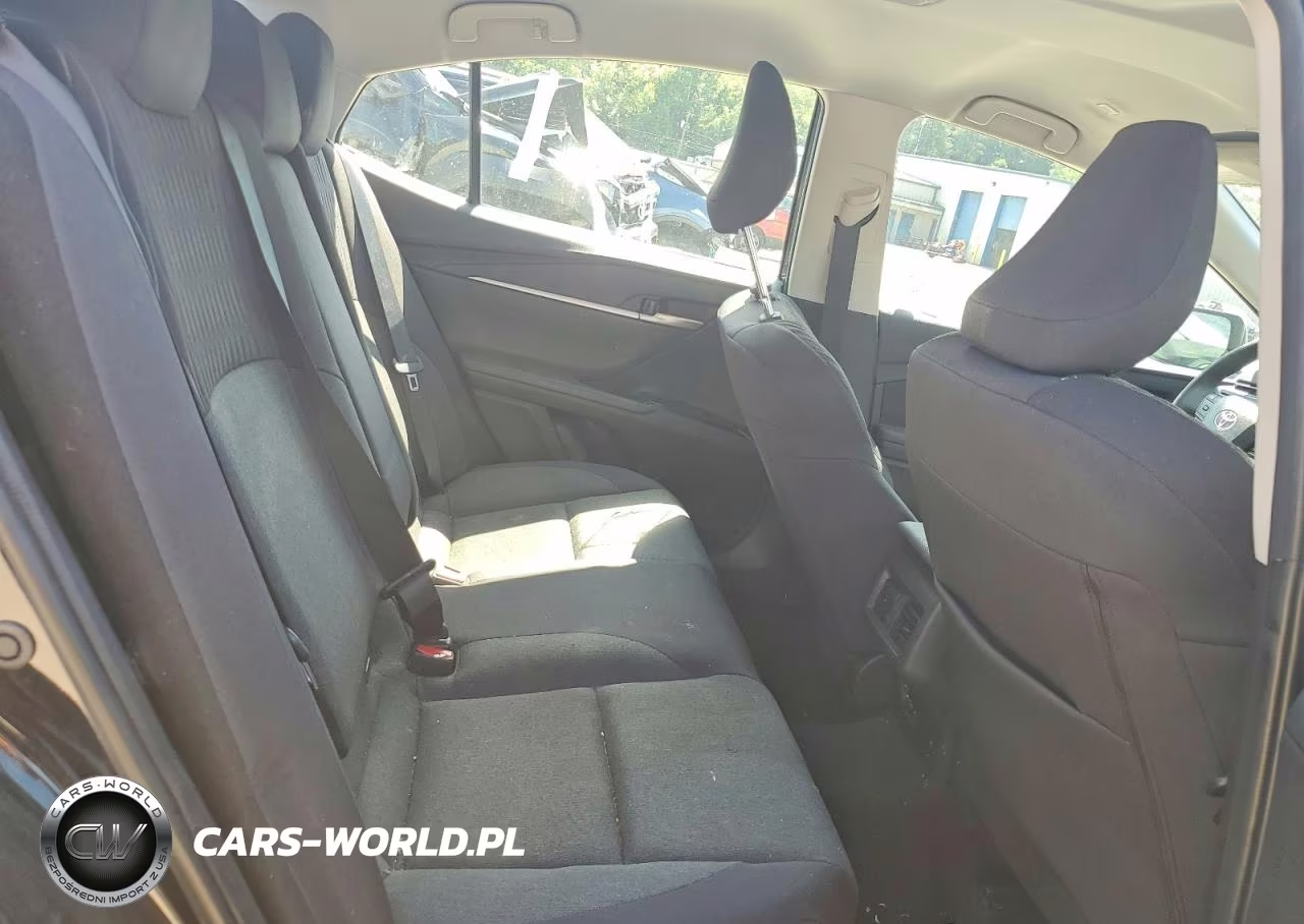 2025 Toyota Camry Le VIN:4T1DAACK8SU595169 - 10
