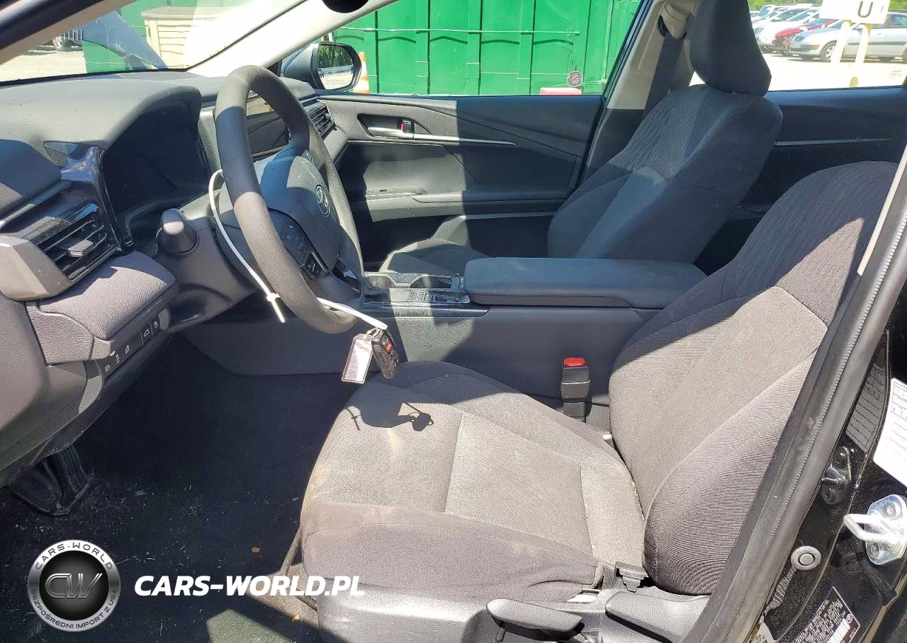 2025 Toyota Camry Le VIN:4T1DAACK8SU595169 - 7