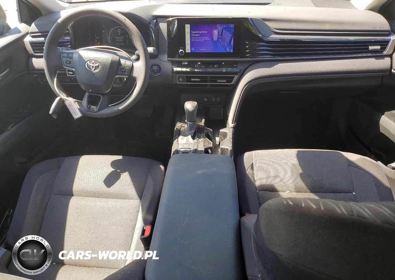 2025 Toyota Camry Le VIN:4T1DAACK8SU595169 - 8