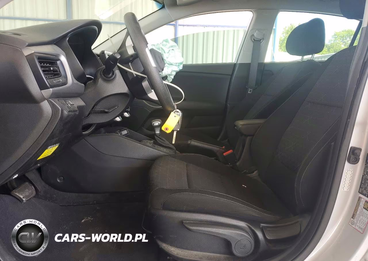 2020 Kia Rio S VIN:3KPA24AD4LE353165 - 7