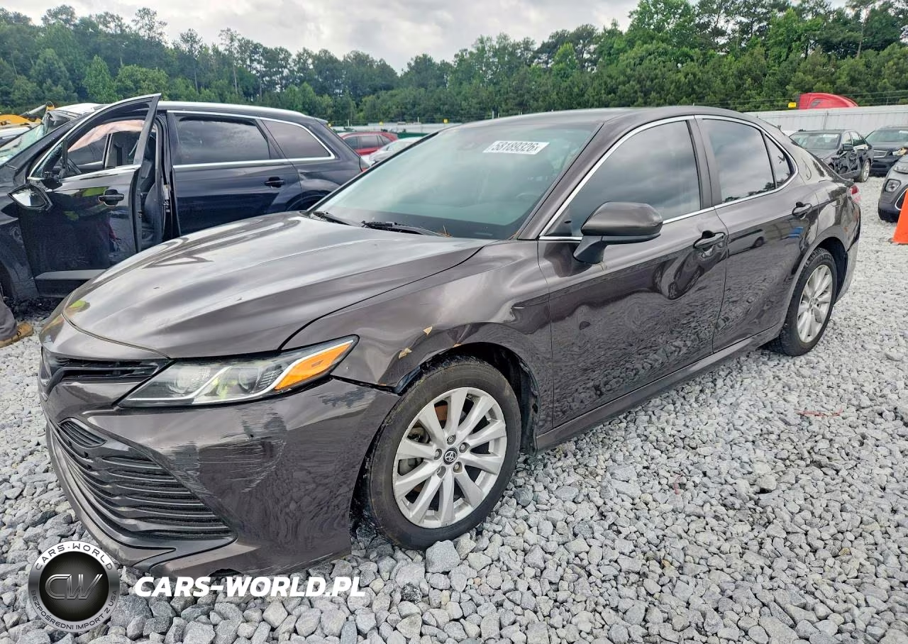 2019 Toyota Camry Le – zdjęcie 1 z 12