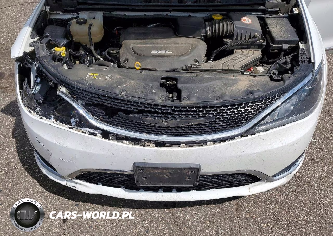 2017 Chrysler Pacifica Touring L VIN:2C4RC1BG7HR541742 - 12