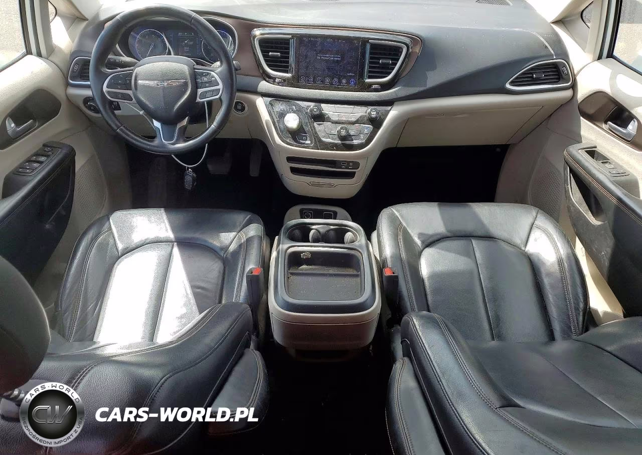 2017 Chrysler Pacifica Touring L VIN:2C4RC1BG7HR541742 - 8