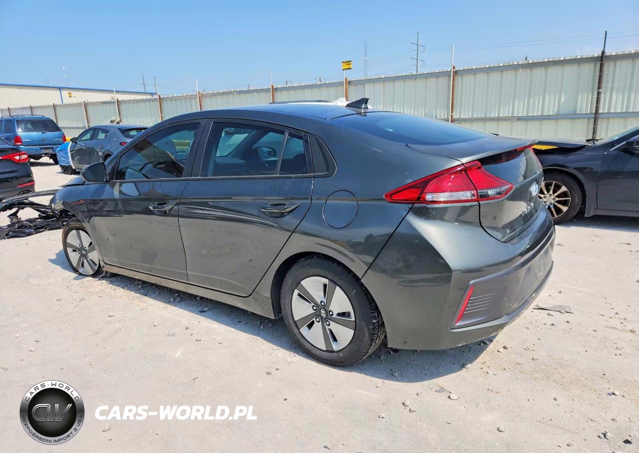 2020 Hyundai Ioniq Blue VIN:KMHC65LC8LU229047 - 2