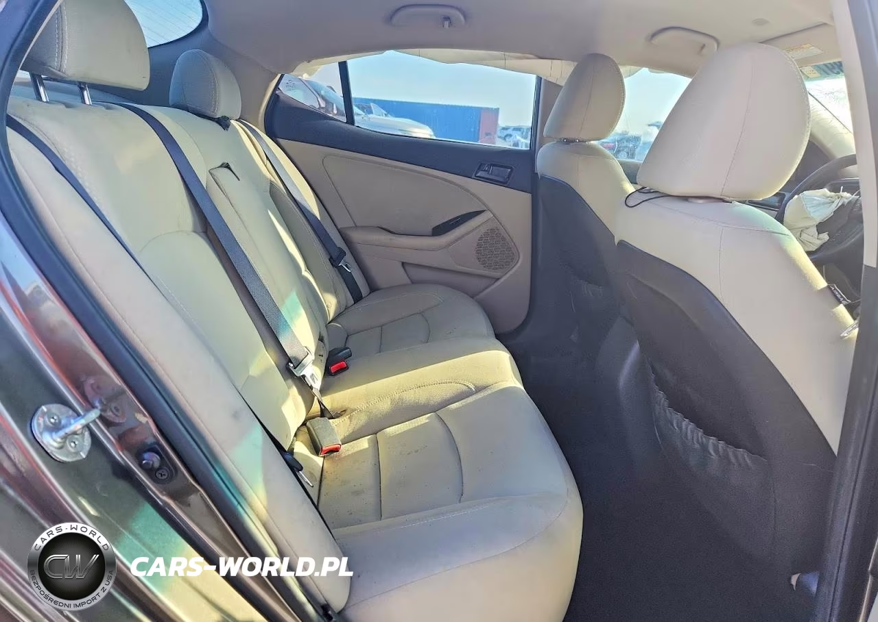 2012 Kia Optima Lx VIN:5XXGM4A77CG047986 - 10
