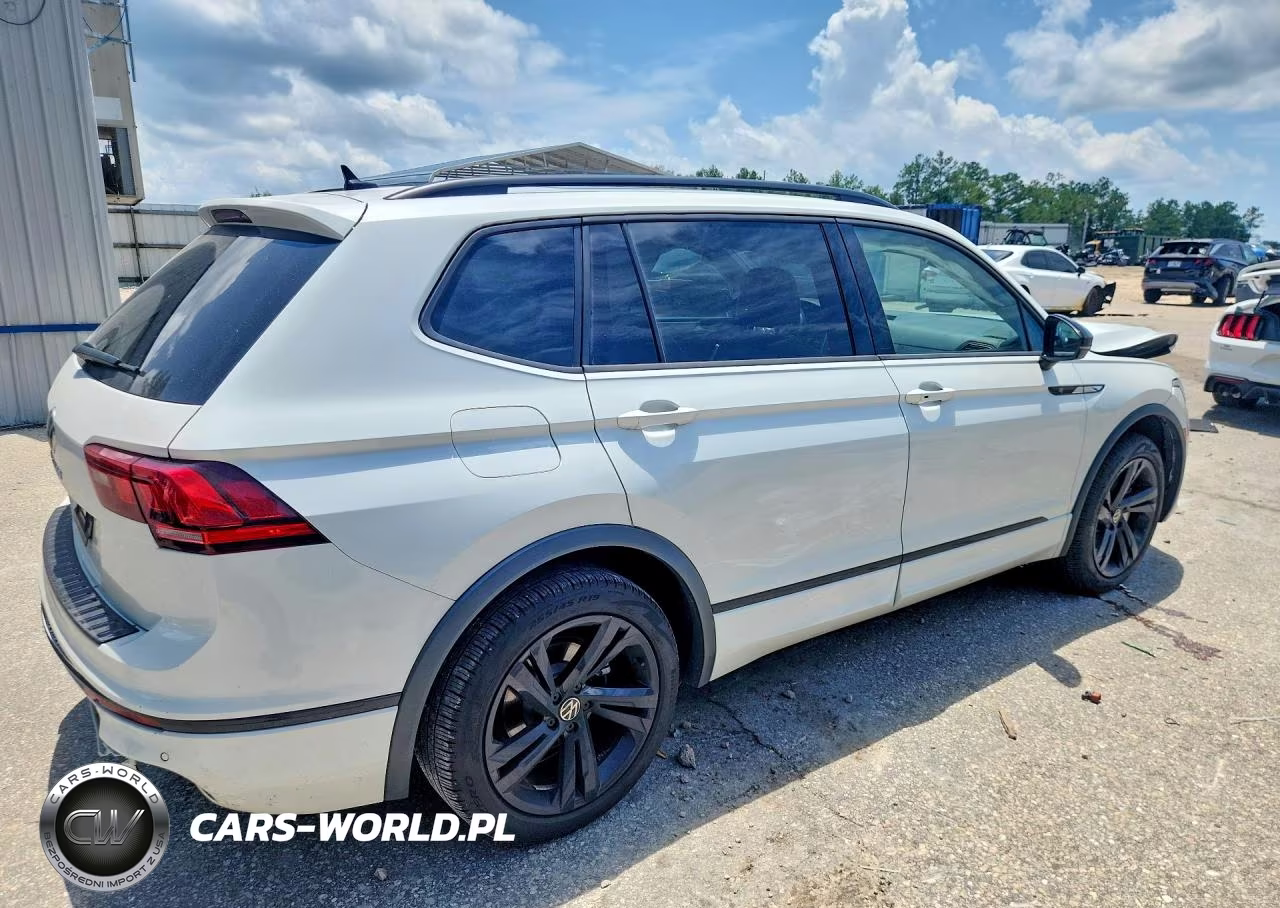 2024 Volkswagen Tiguan Se R-Line Black VIN:3VVCB7AX4RM085805 - 3