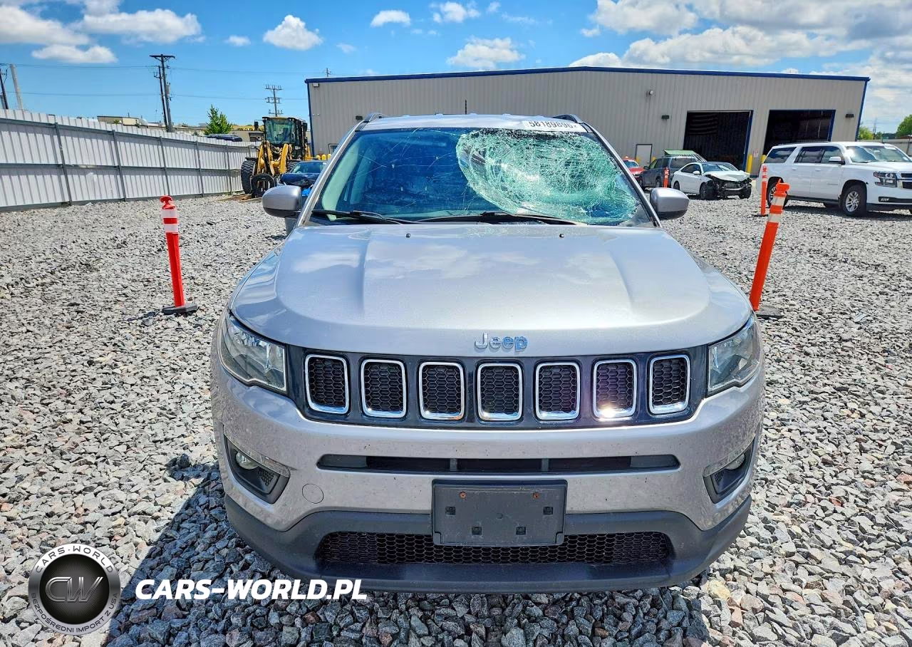 2018 Jeep Compass Latitude VIN:3C4NJDBB7JT366065 - 5