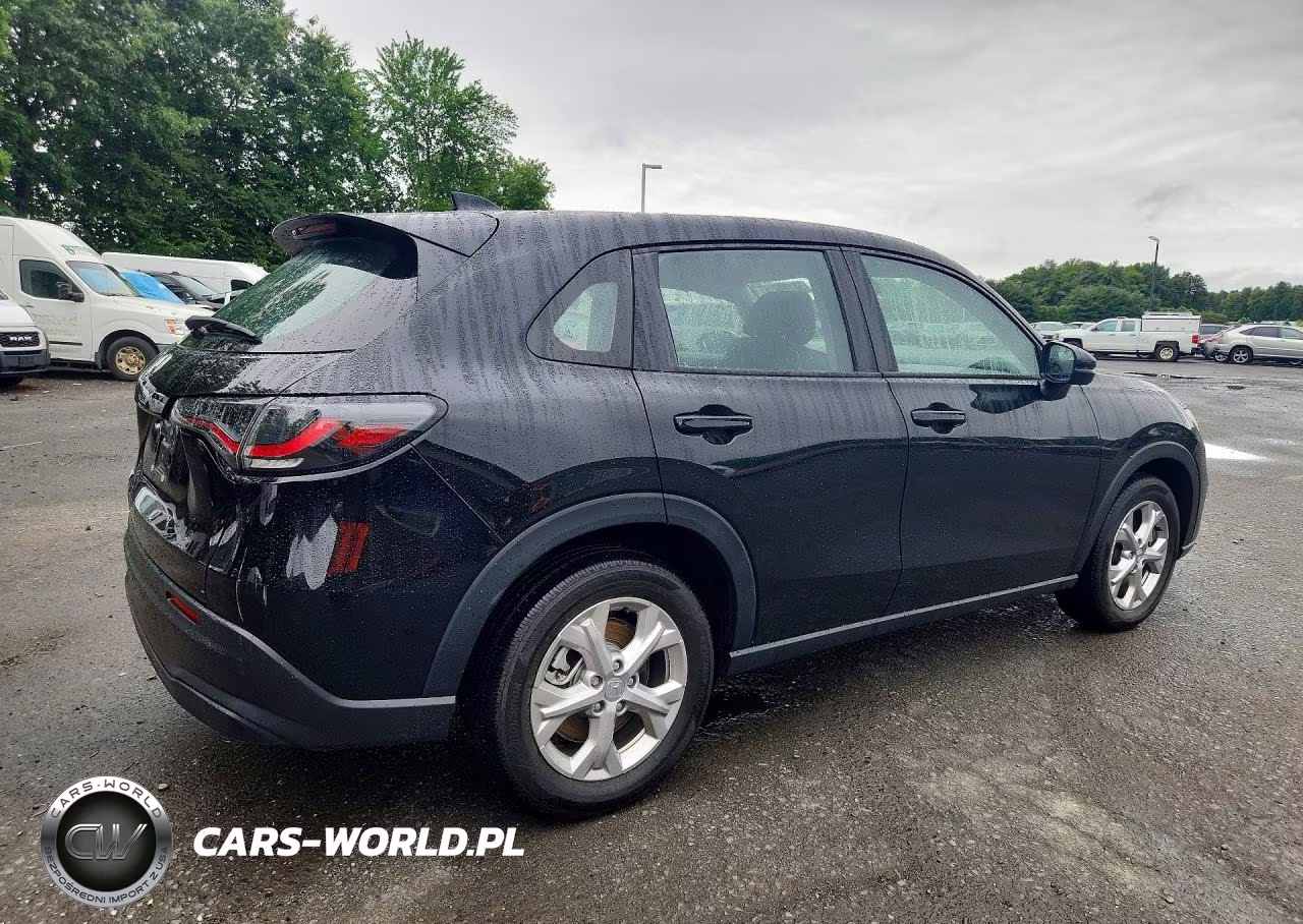 2025 Honda Hr-V Lx VIN:3CZRZ2H31SM717413 - 3