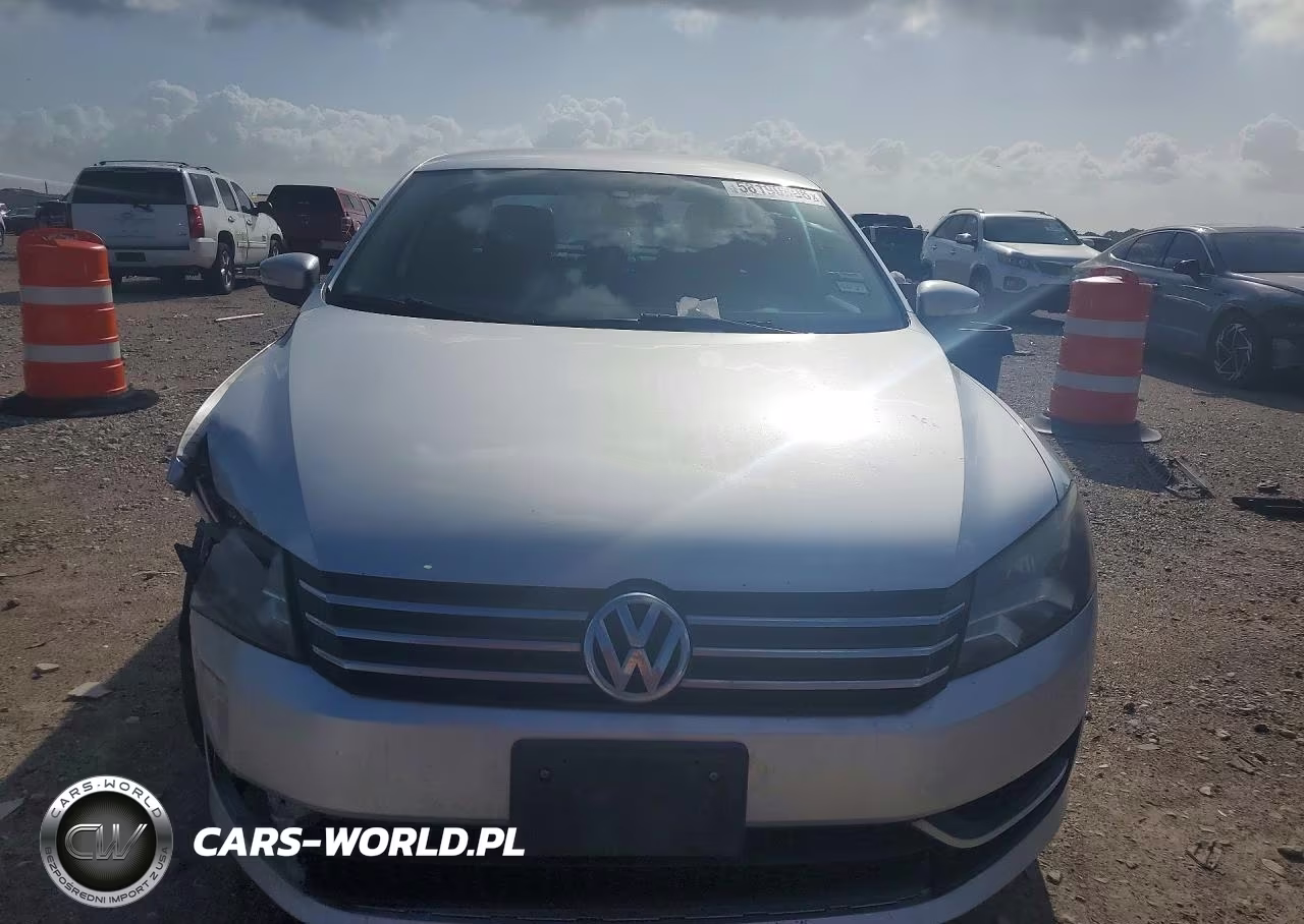 2015 Volkswagen Passat S VIN:1VWAT7A3XFC023285 - 5