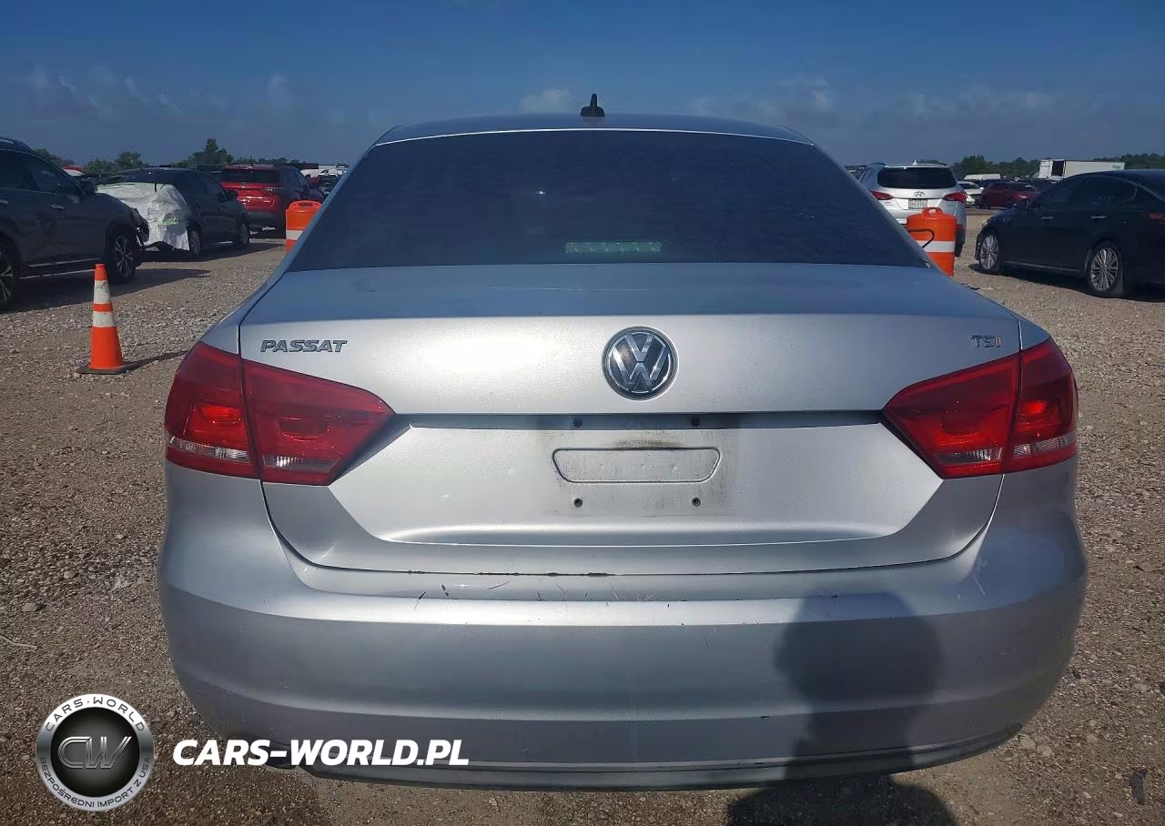 2015 Volkswagen Passat S VIN:1VWAT7A3XFC023285 - 6