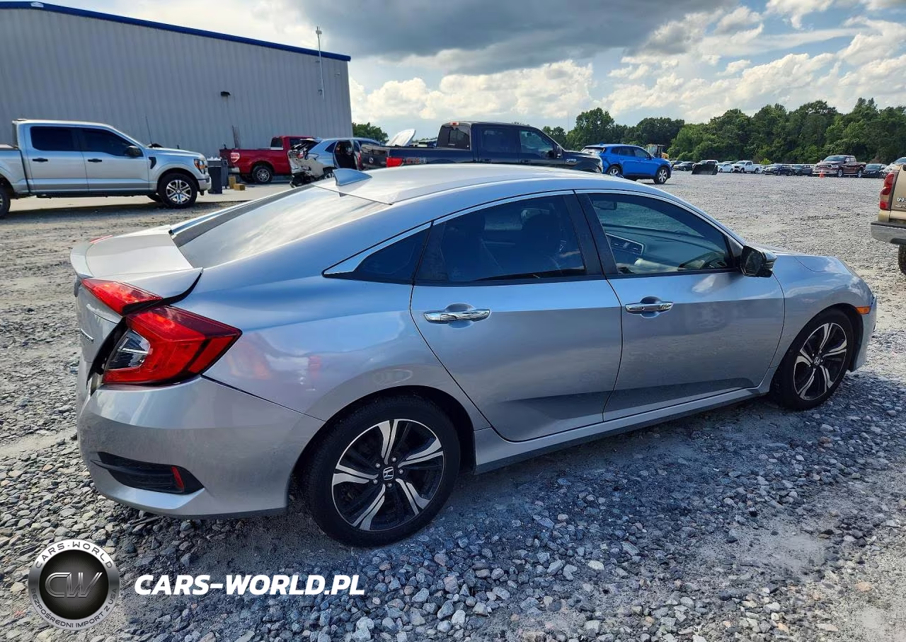 2016 Honda Civic Touring VIN:19XFC1F95GE035941 - 3