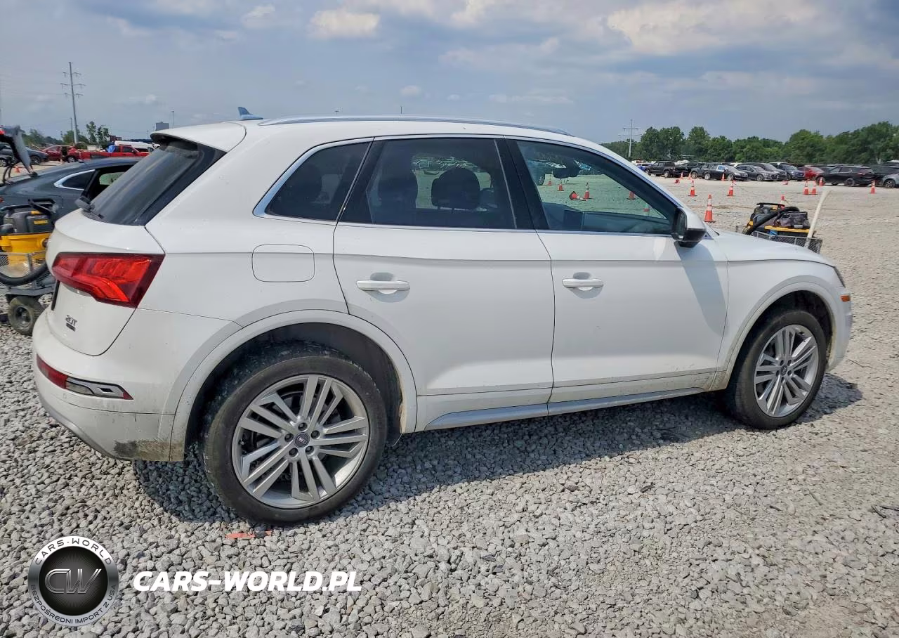 2018 Audi Q5 Premium Plus VIN:WA1BNAFY0J2056940 - 3