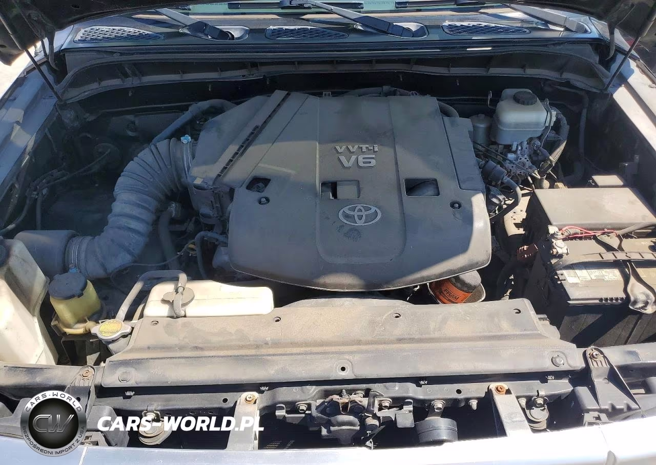 2007 Toyota Fj Cruiser Base VIN:JTEZU11F270011673 - 12