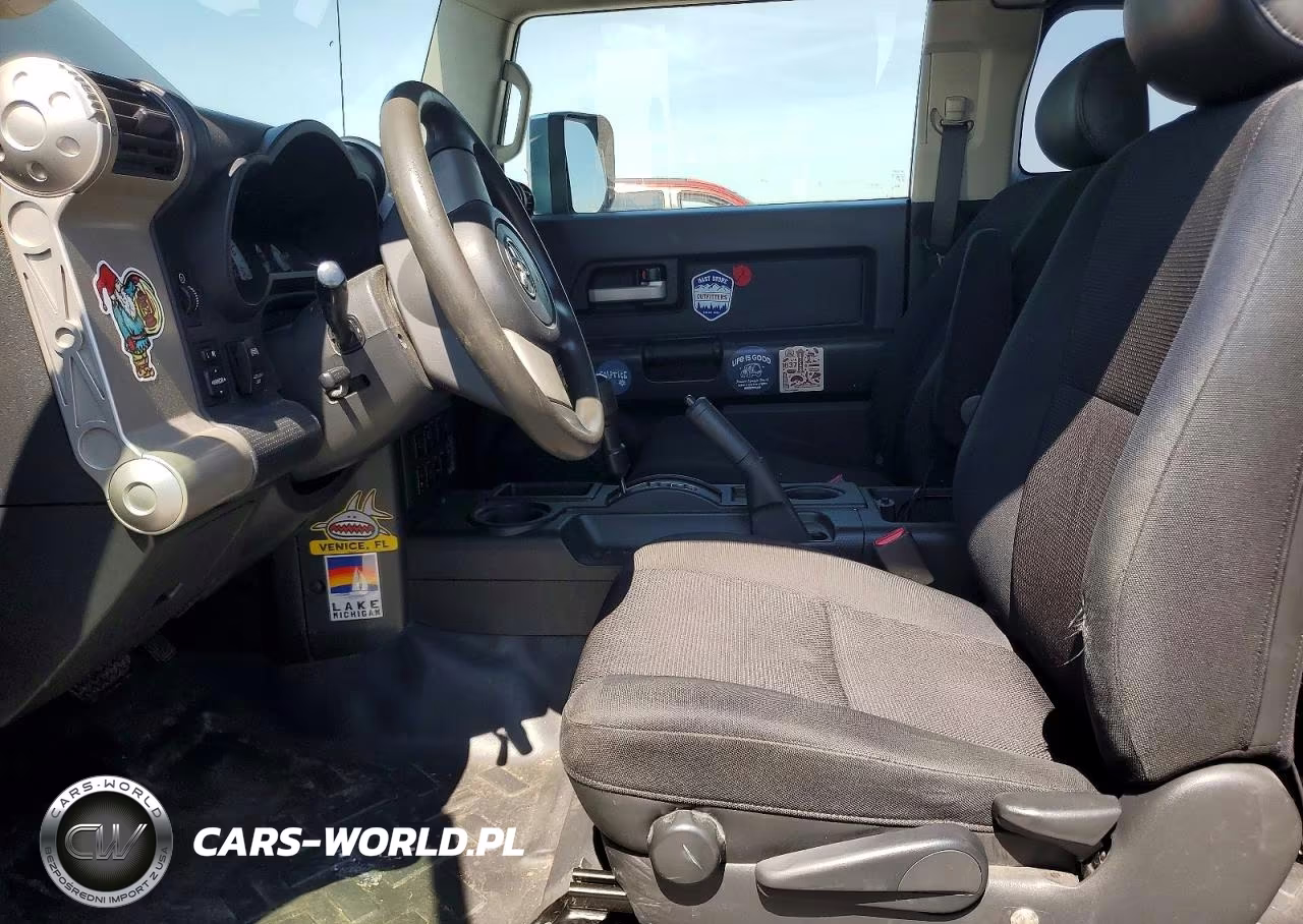 2007 Toyota Fj Cruiser Base VIN:JTEZU11F270011673 - 7