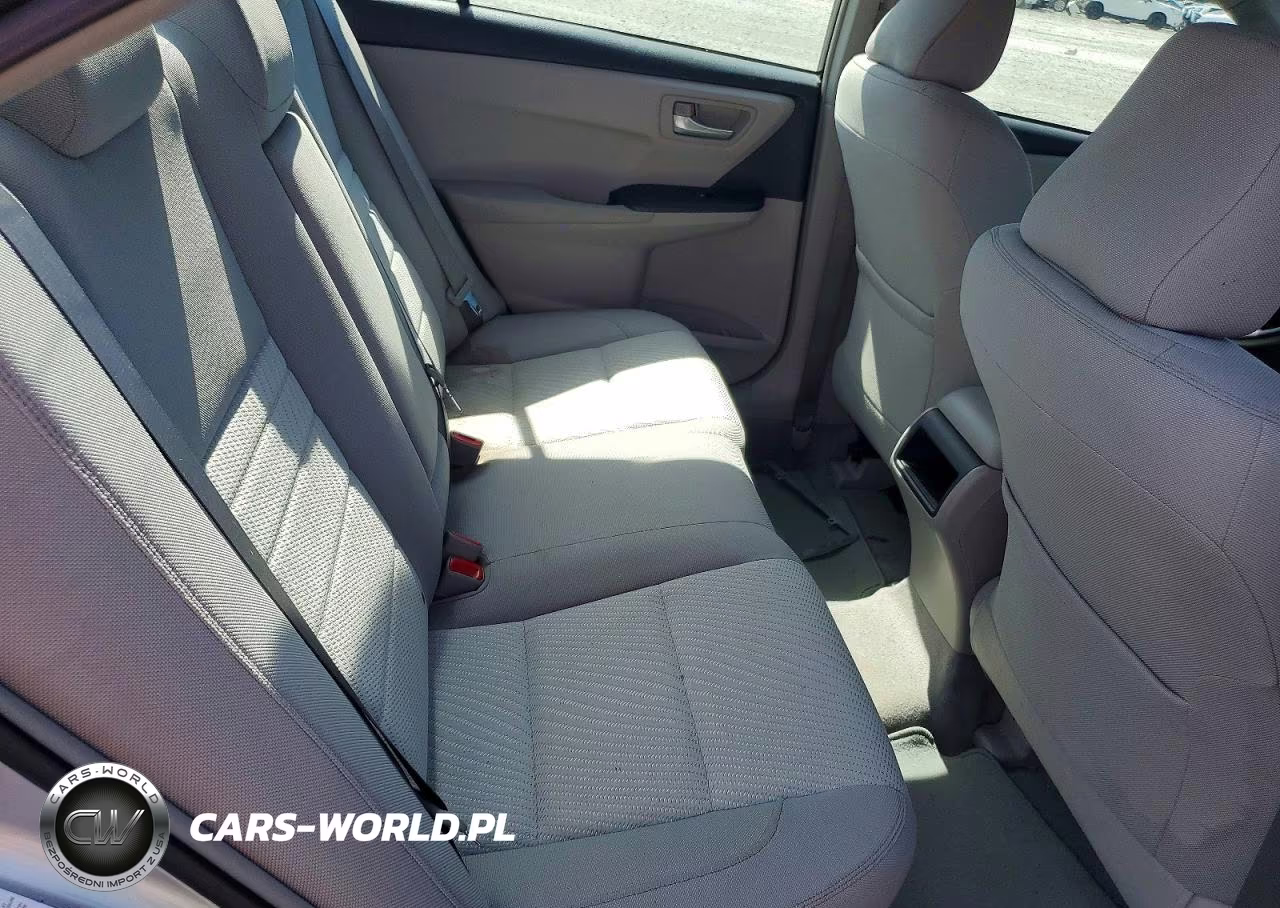 2017 Toyota Camry Le VIN:4T1BF1FK1HU677094 - 10