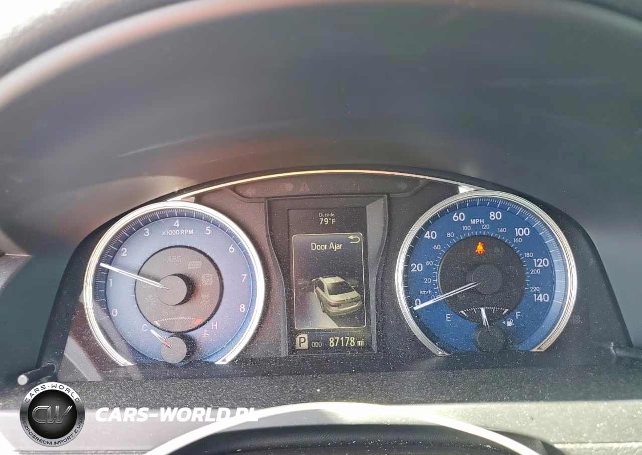 2017 Toyota Camry Le VIN:4T1BF1FK1HU677094 - 9