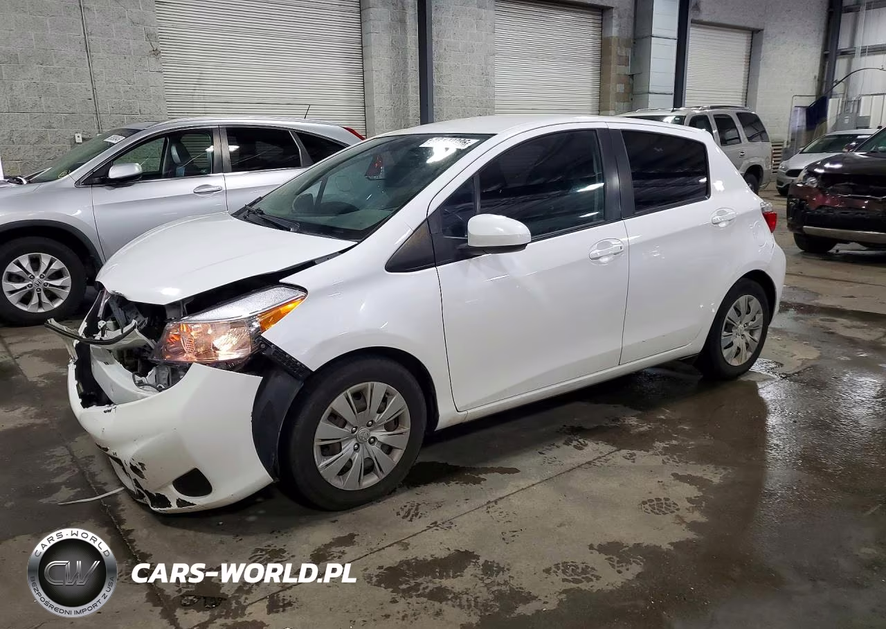 2014 Toyota Yaris 5-Door Le