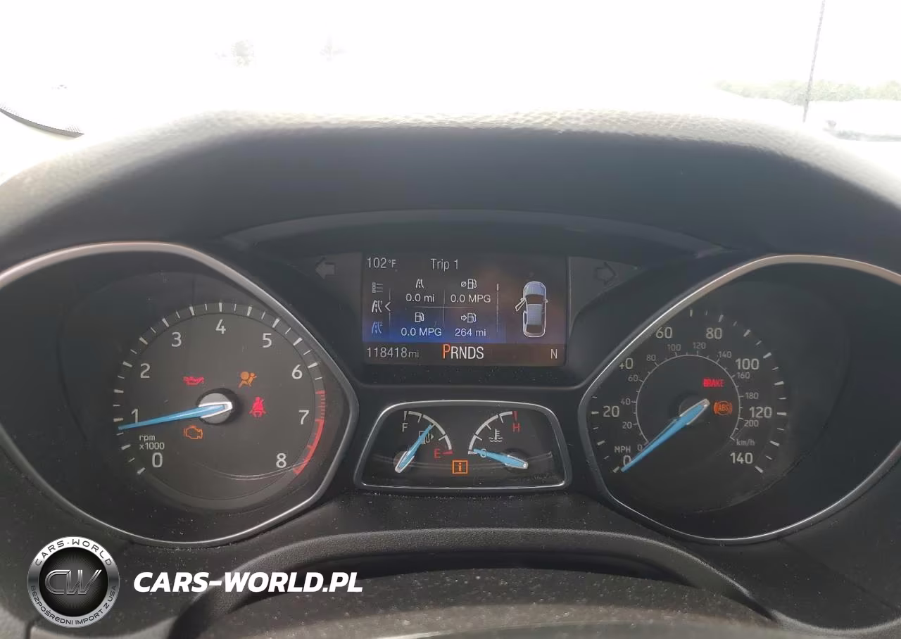 2016 Ford Focus Se VIN:1FADP3F26GL306108 - 9