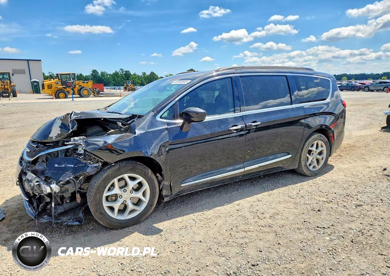 2017 Chrysler Pacifica Touring L – zdjęcie 1 z 14