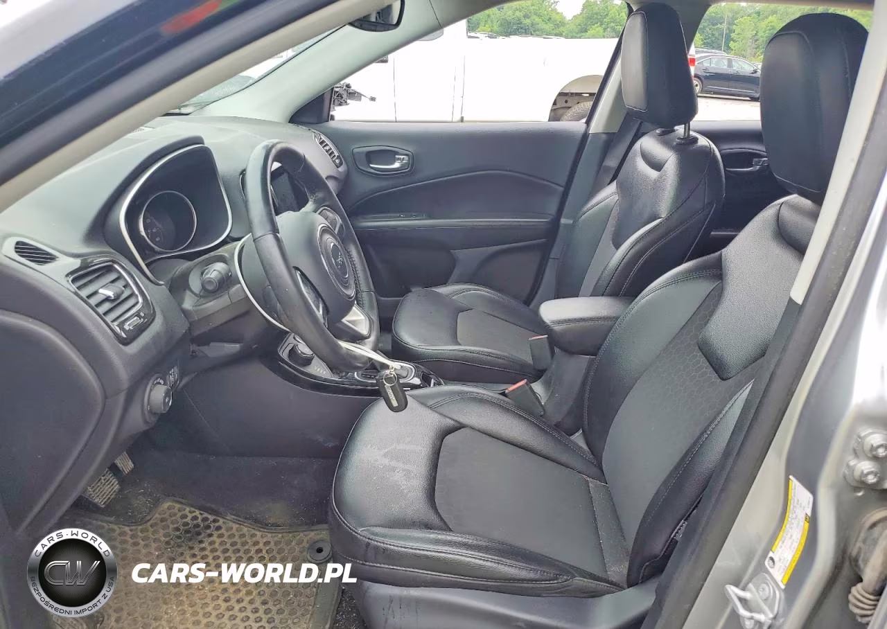 2019 Jeep Compass Latitude VIN:3C4NJDBB0KT696616 - 7