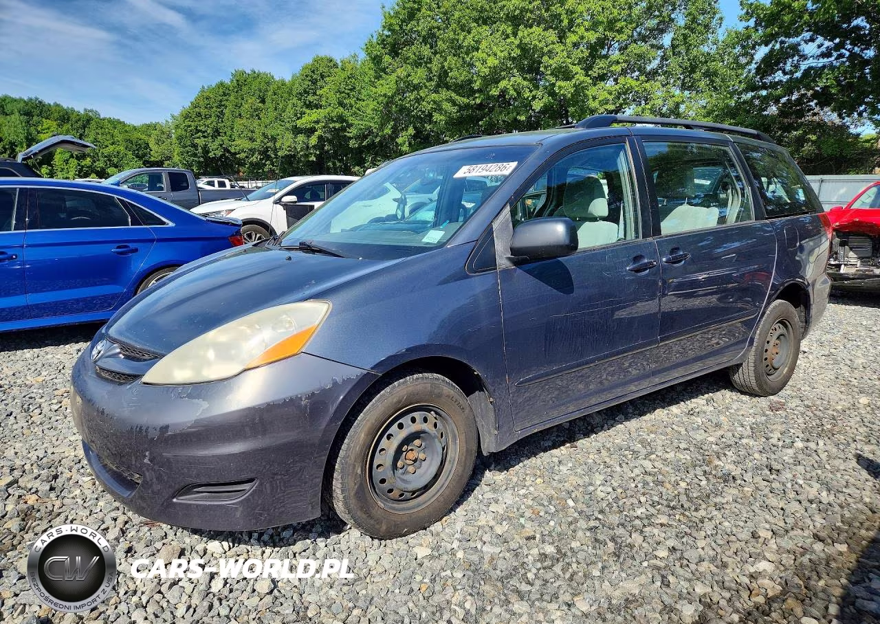 2010 Toyota Sienna Ce 7-Passenger