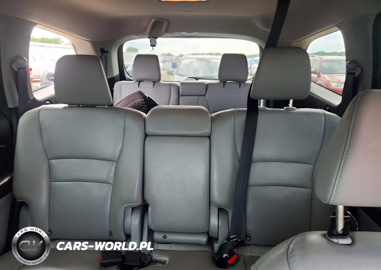 2016 Honda Pilot Touring VIN:5FNYF6H93GB082499 - 10