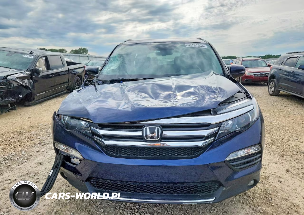 2016 Honda Pilot Touring VIN:5FNYF6H93GB082499 - 5