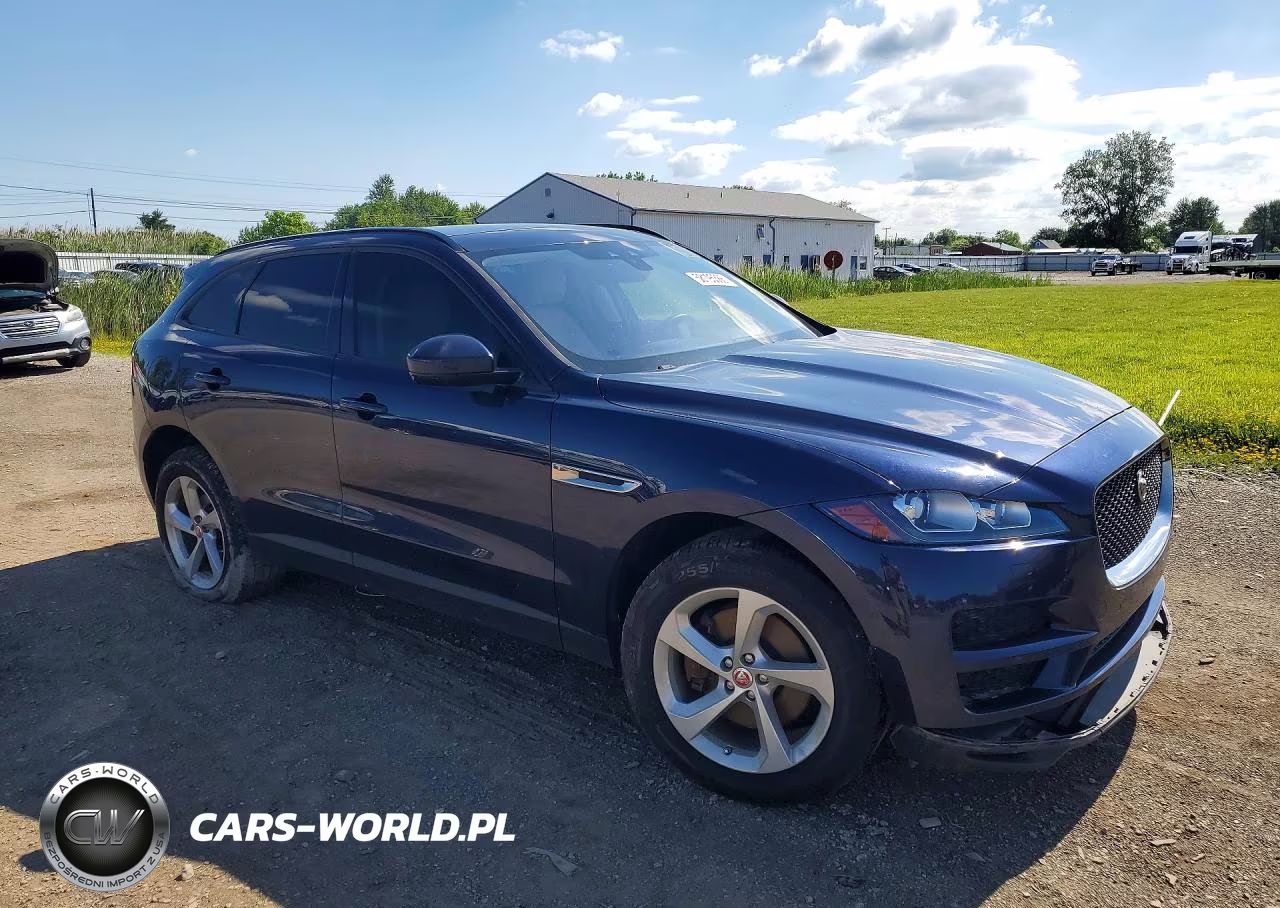 2017 Jaguar F-Pace Premium VIN:SADCJ2BV1HA494121 - 4