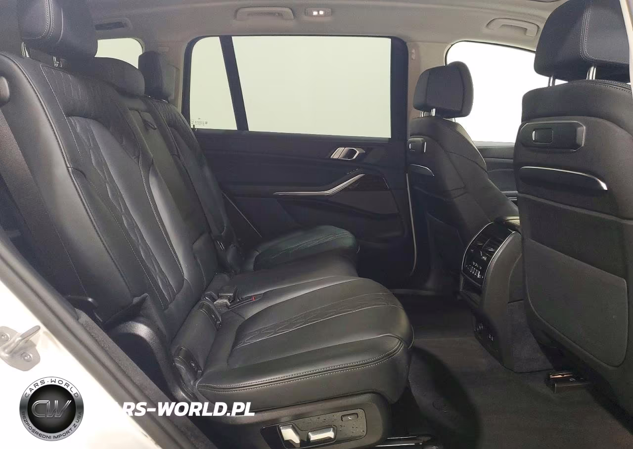 2026 BMW X7 xDrive40I VIN:5UX23EM03T9068458 - 11