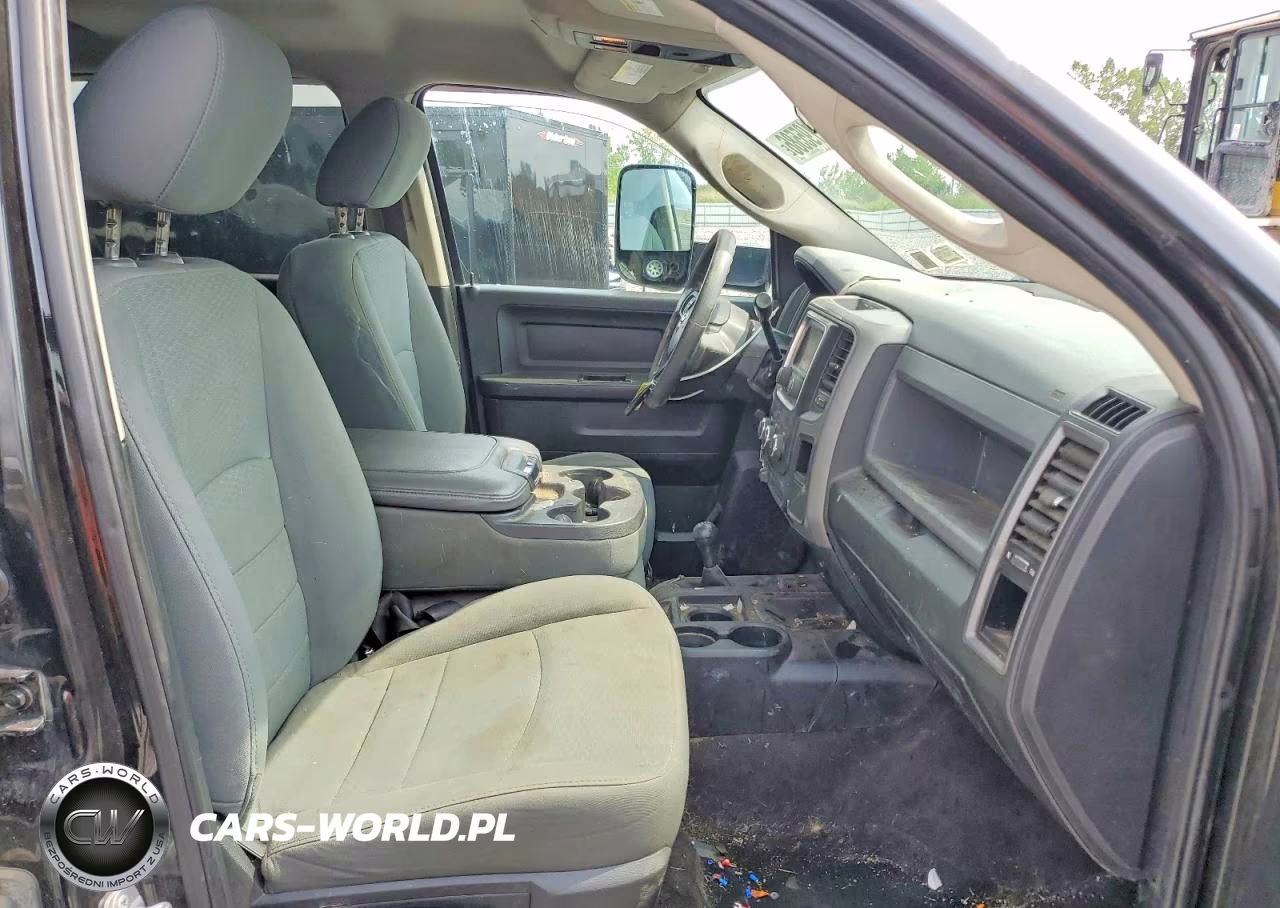 2018 Ram 3500 St VIN:3C63R3CJ0JG132589 - 5