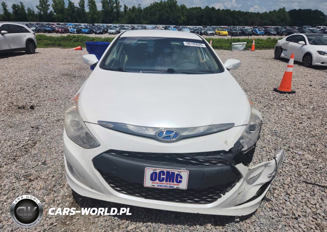 2015 Hyundai Sonata Hybrid Base VIN:KMHEC4A42FA134559 - 5
