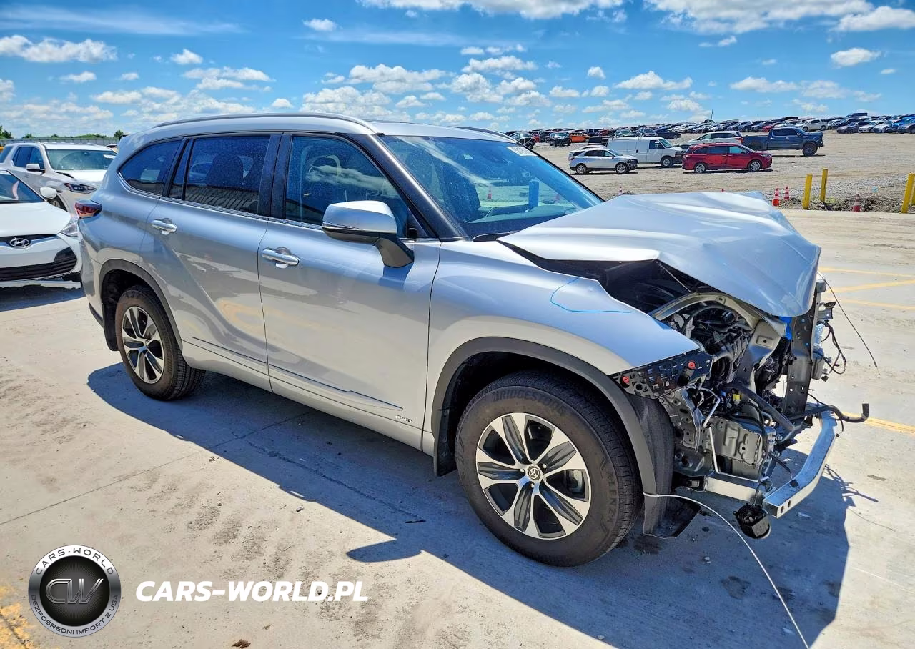 2025 Toyota Highlander Hybrid Xle VIN:5TDKBRCH9SS682126 - 4