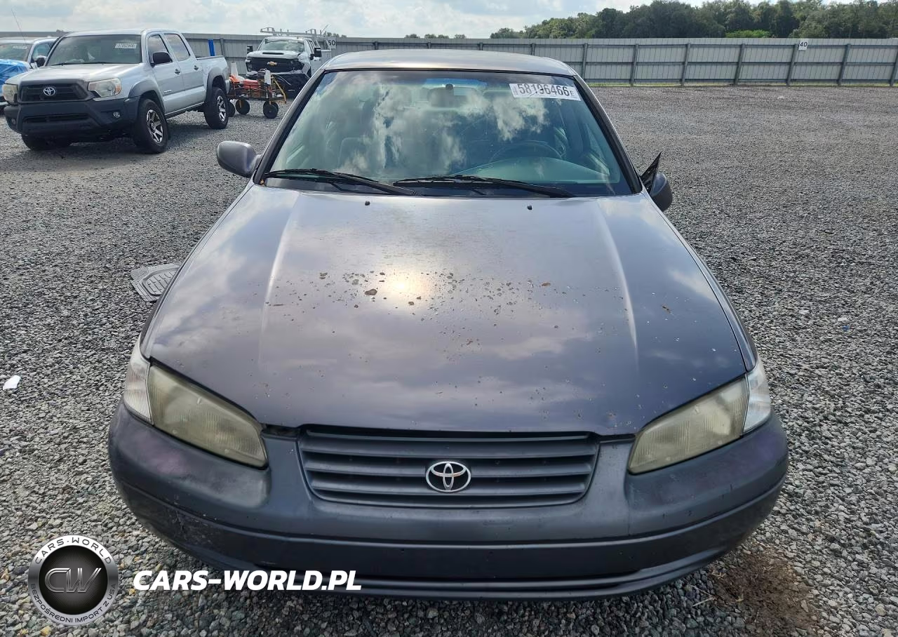 1999 Toyota Camry Ce VIN:4T1BG22K6XU862068 - 5