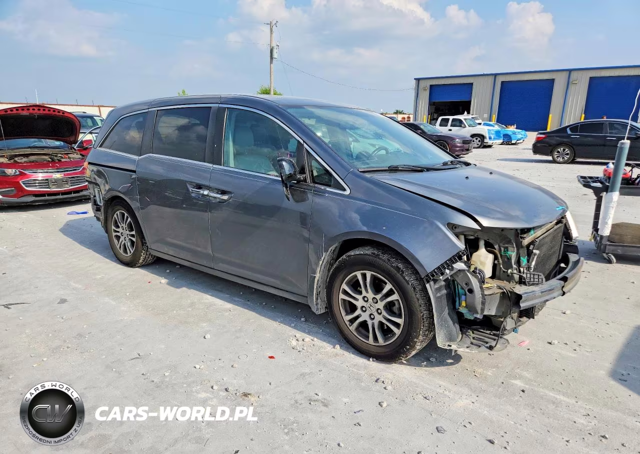 2013 Honda Odyssey Exl VIN:5FNRL5H67DB060577 - 4