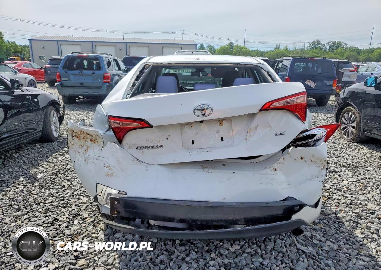 2018 Toyota Corolla Le VIN:2T1BURHE0JC017177 - 6