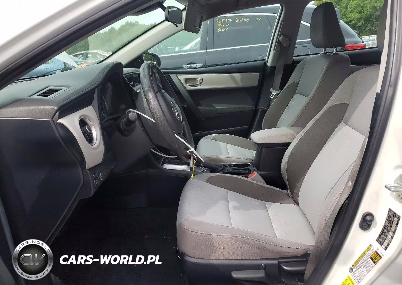 2018 Toyota Corolla Le VIN:2T1BURHE0JC017177 - 7