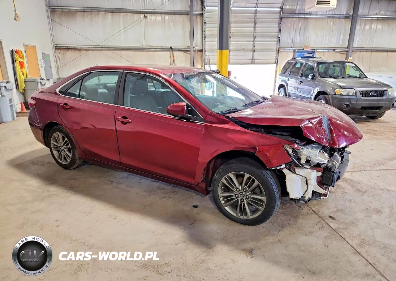 2016 Toyota Camry Se VIN:4T1BF1FK5GU571309 - 4