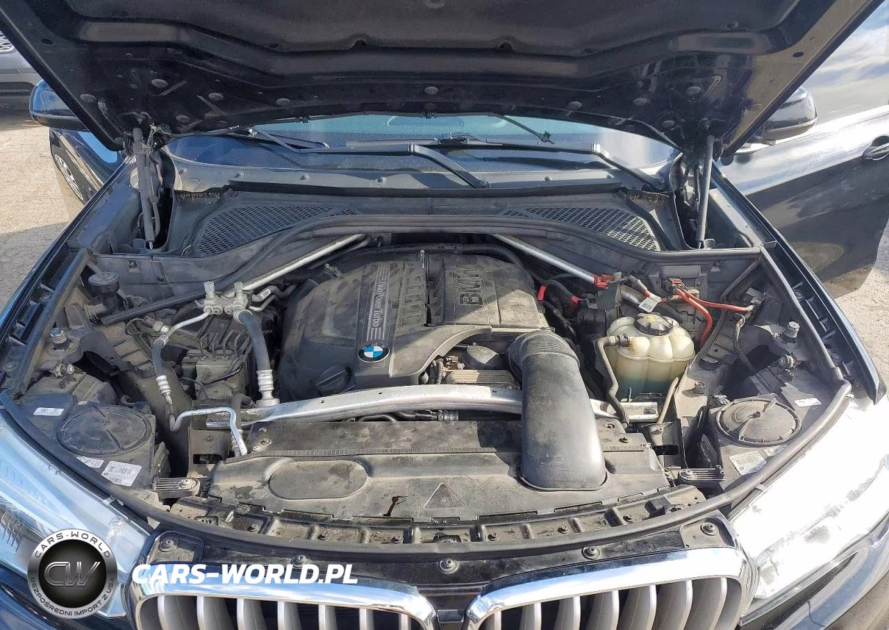 2017 BMW X5 xDrive35I VIN:5UXKR0C34H0V71876 - 12