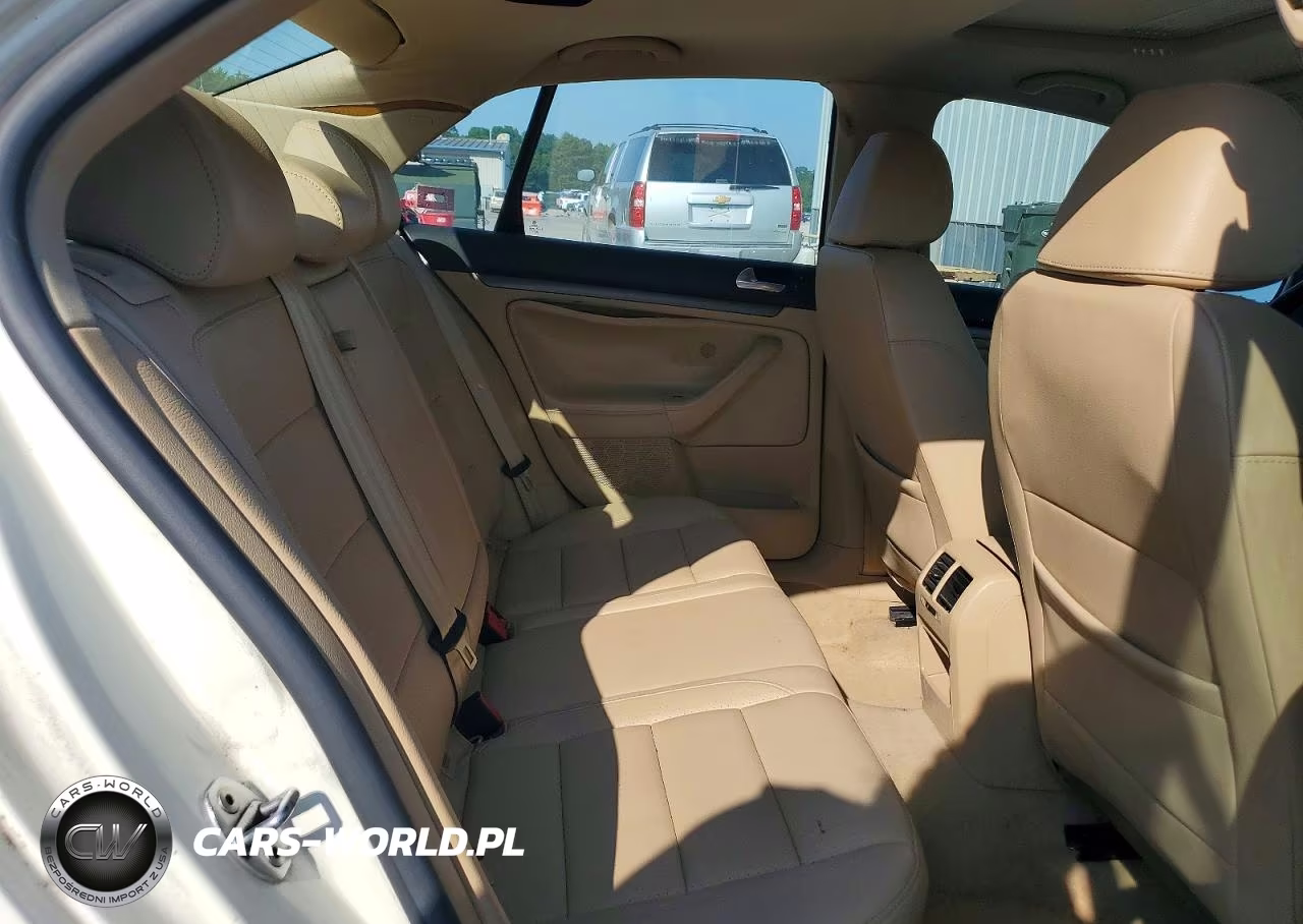 2008 Volkswagen Jetta VIN:3VWRM71K28M107299 - 10