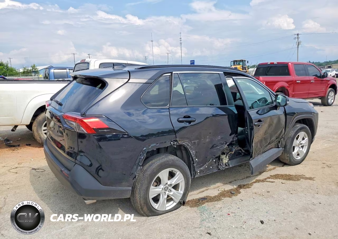 2021 Toyota Rav4 Xle VIN:2T3P1RFVXMW244677 - 3