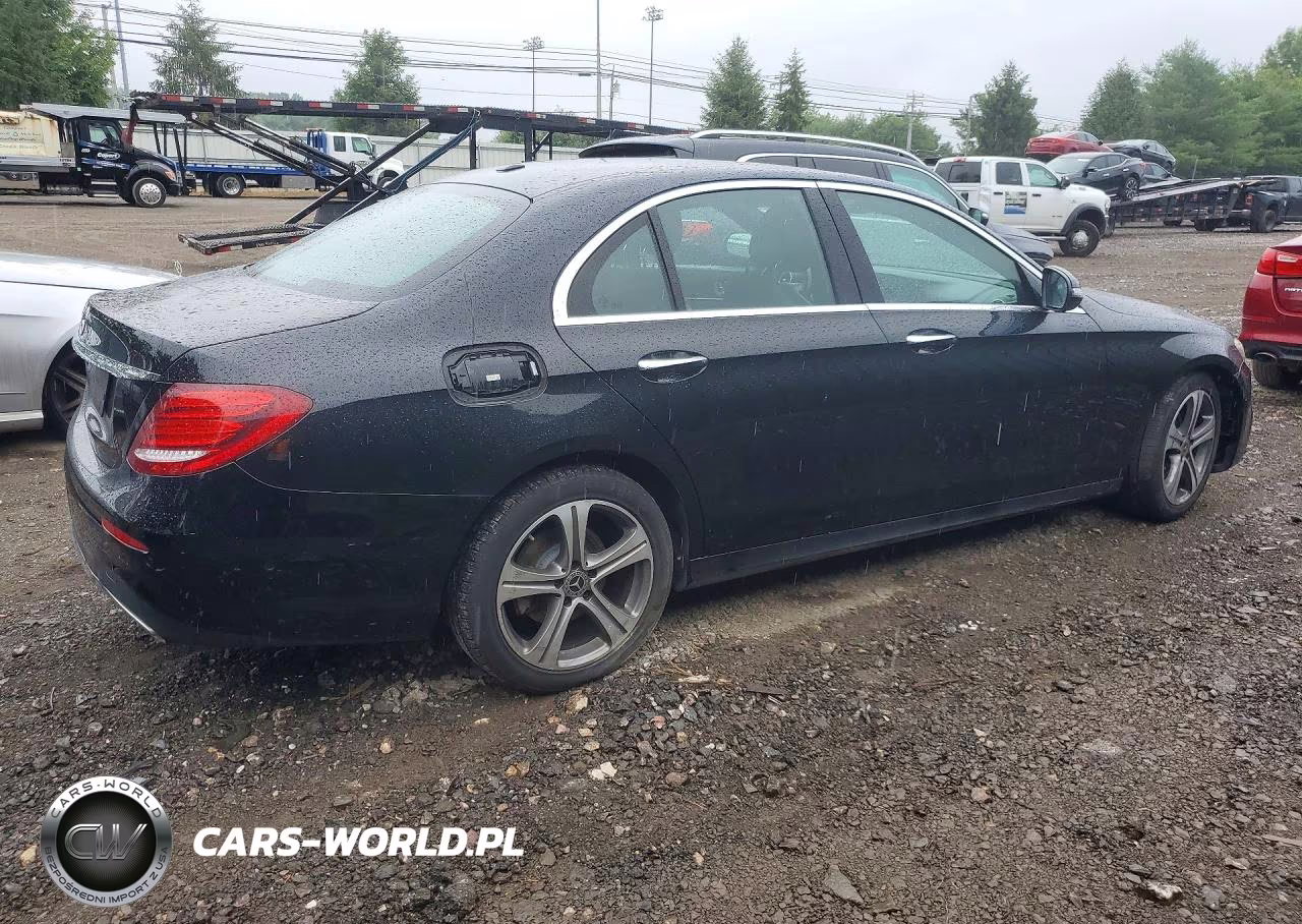2018 Mercedes-Benz E 300 4Matic VIN:WDDZF4KB2JA478367 - 3