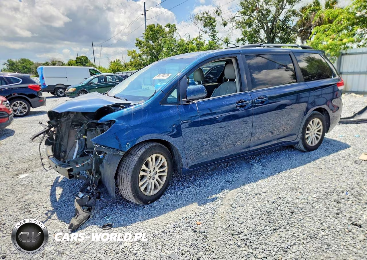 2011 Toyota Sienna Xle 8-Passenger – zdjęcie 1 z 14