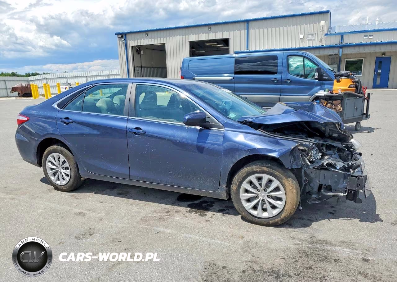 2016 Toyota Camry Le VIN:4T4BF1FK1GR559437 - 4