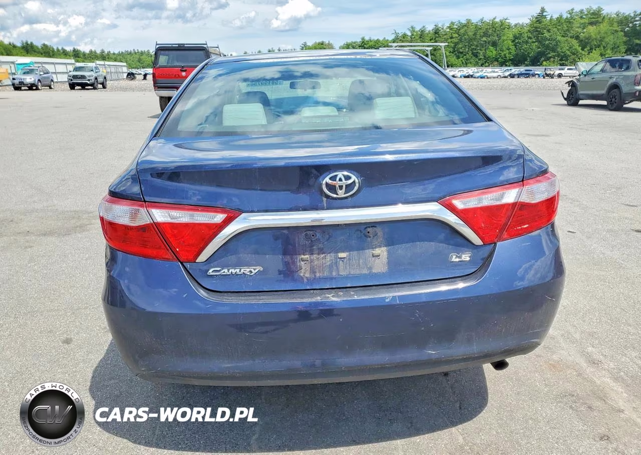 2016 Toyota Camry Le VIN:4T4BF1FK1GR559437 - 6