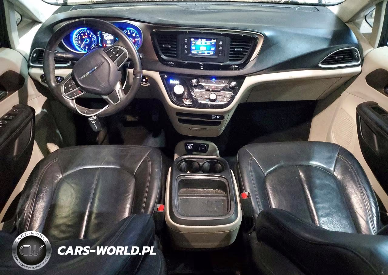 2017 Chrysler Pacifica Touring L VIN:2C4RC1BGXHR702780 - 8