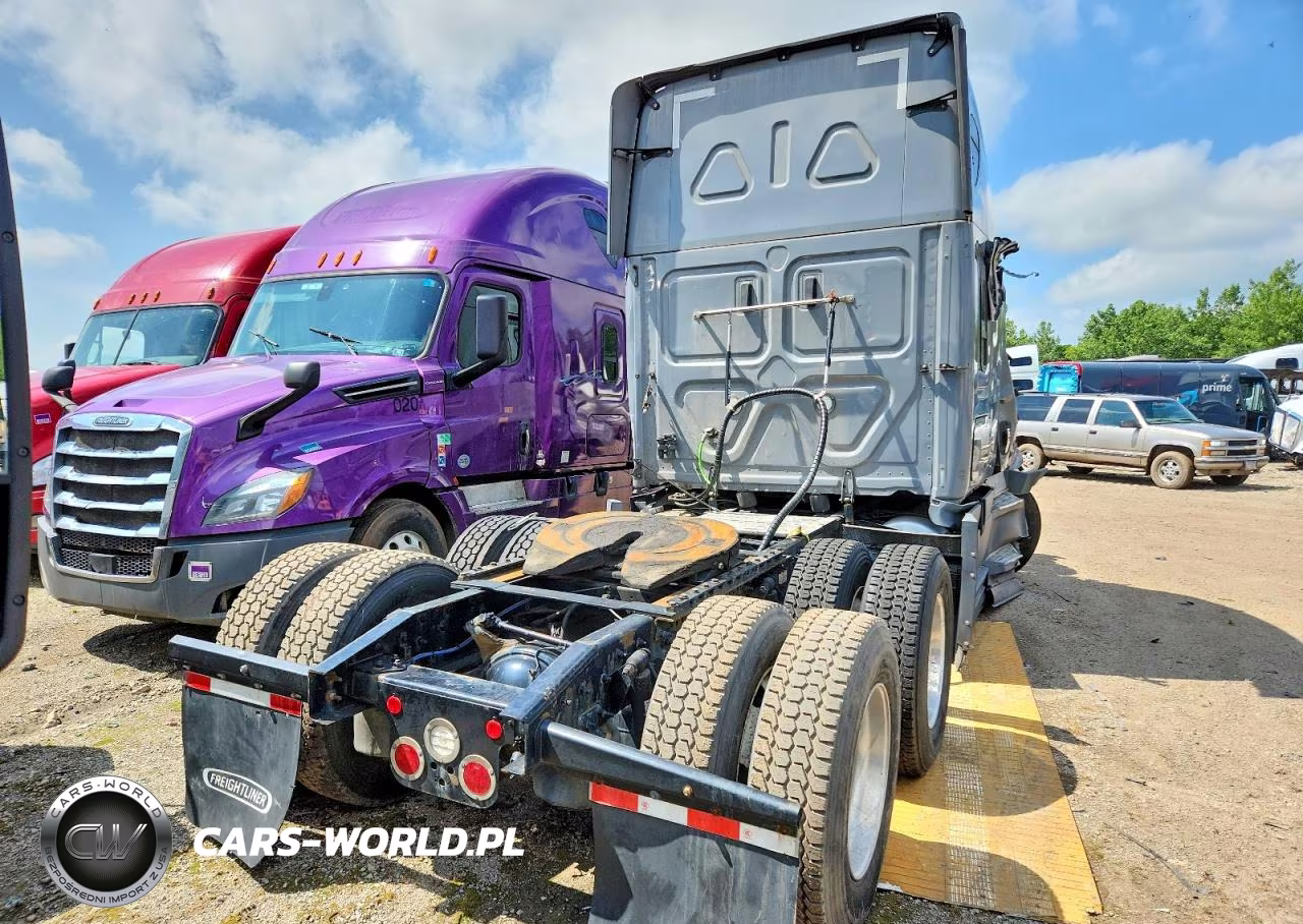 2022 Freightliner Cascadia 126 Semi Truck VIN:3AKJHHDR8NSNB9817 - 4