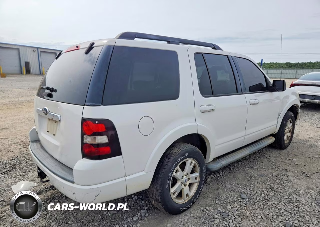 2010 Ford Explorer Xlt VIN:1FMEU6DEXAUA89584 - 3